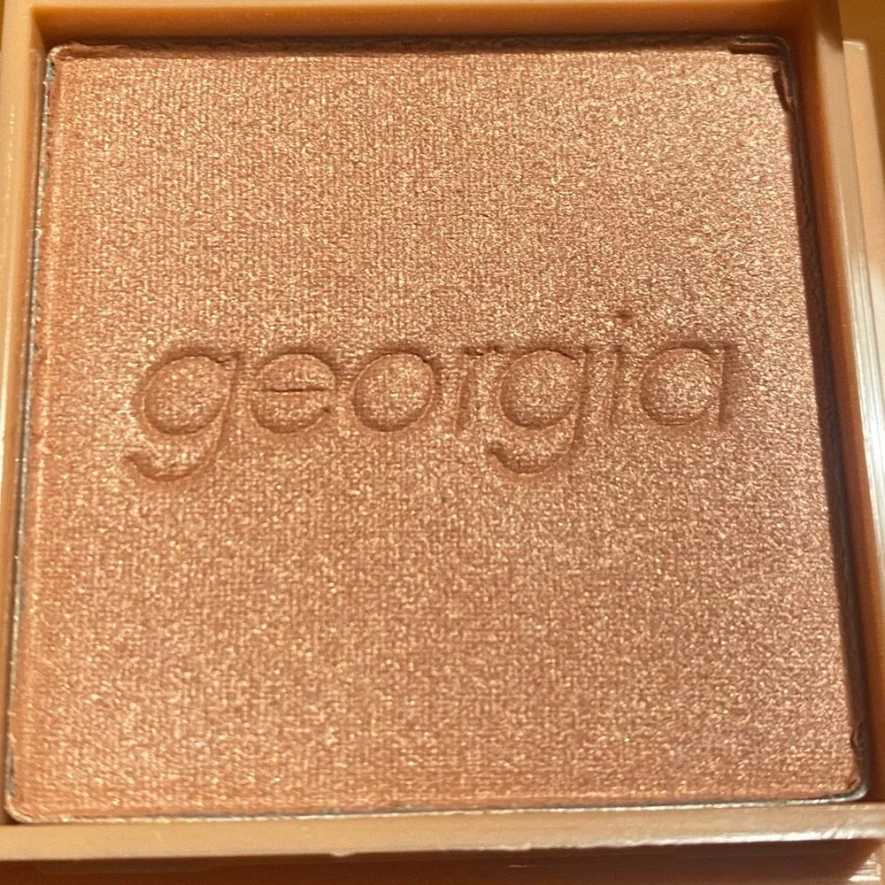 Benefit Georgia Golden Peach Blush